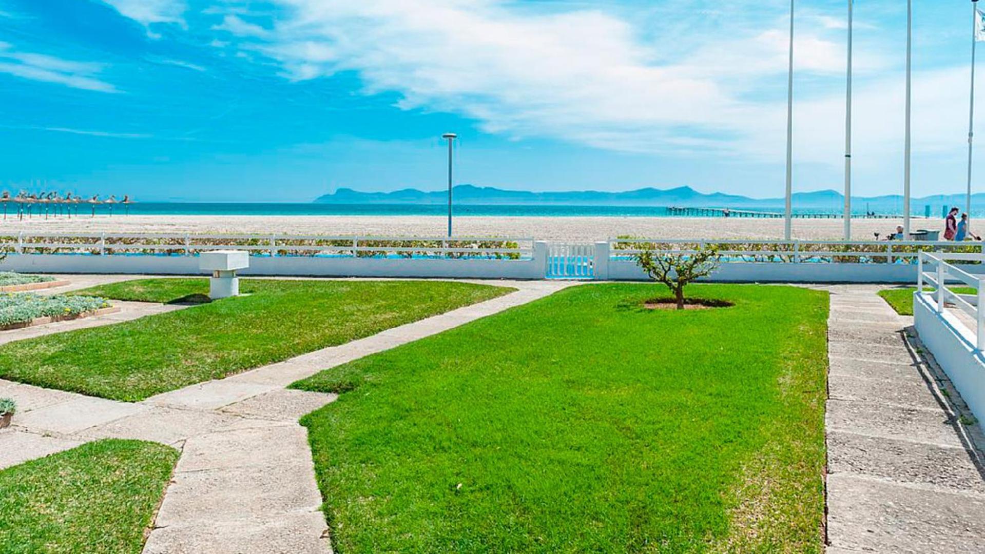 New Oiza Garden In Bahia Blanca With Garden And Ocean Views